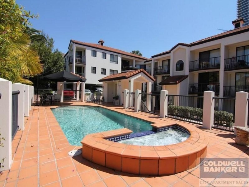 1/11-15 Owens Lane, Southport QLD 4215