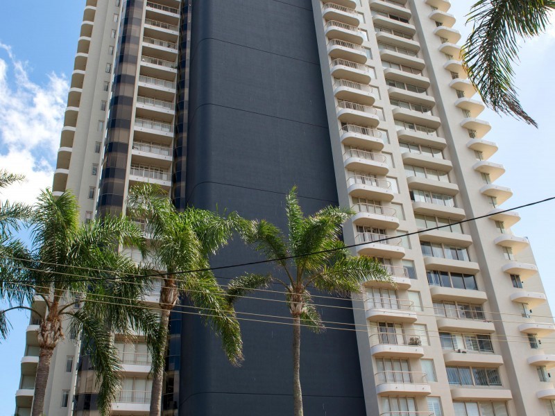 1 Peak Avenue, Main Beach QLD 4217
