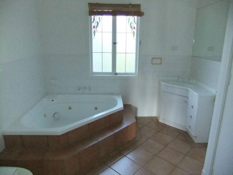 10 HOOPER ST, Boonah QLD 4310