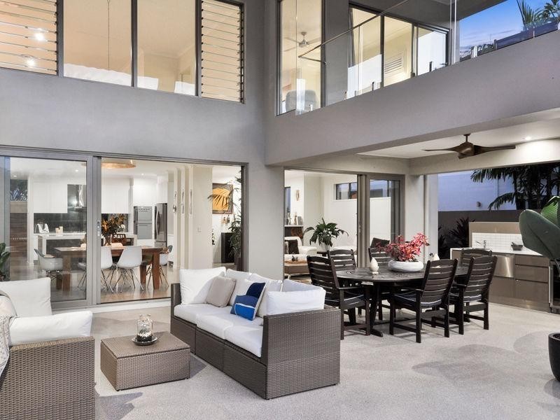 2518 Gracemere Circuit Nth, Hope Island QLD 4212