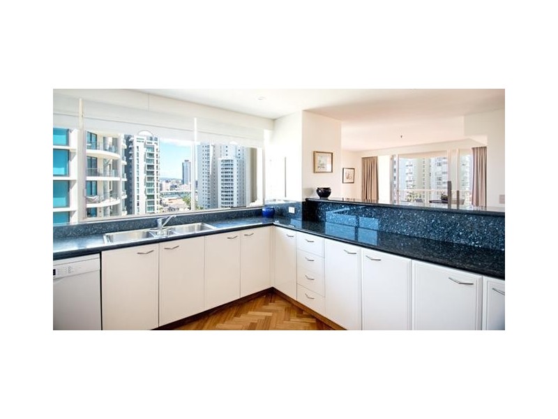 1 Peak Avenue, Main Beach QLD 4217