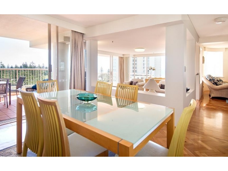 1 Peak Avenue, Main Beach QLD 4217