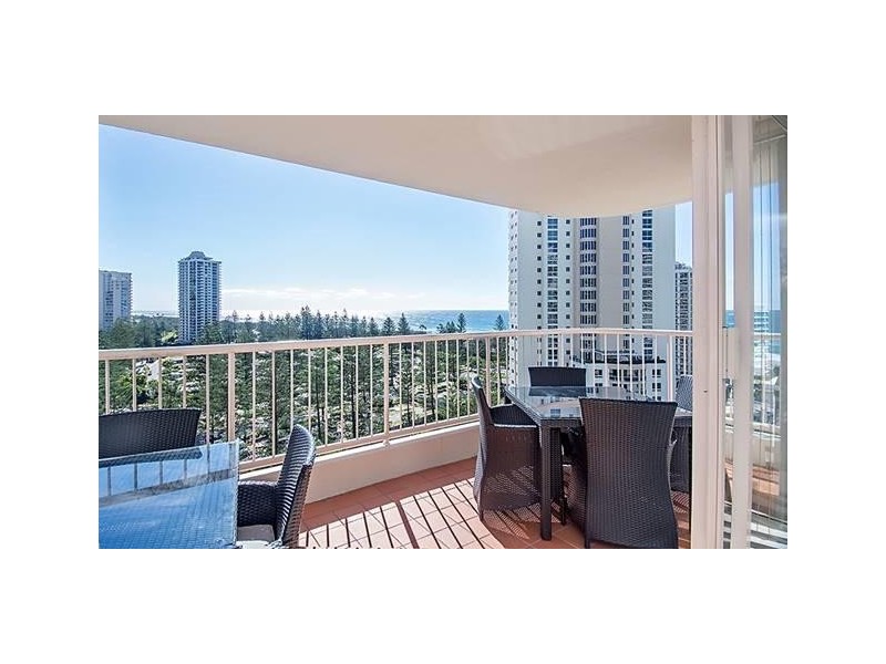 1 Peak Avenue, Main Beach QLD 4217