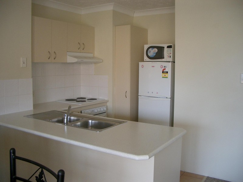 16-26 Waverley Street, Southport QLD 4215