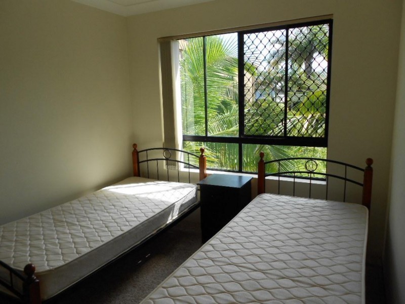 16-26 Waverley Street, Southport QLD 4215