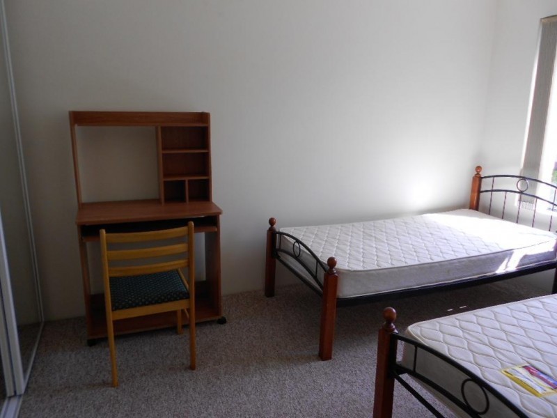 16-26 Waverley Street, Southport QLD 4215