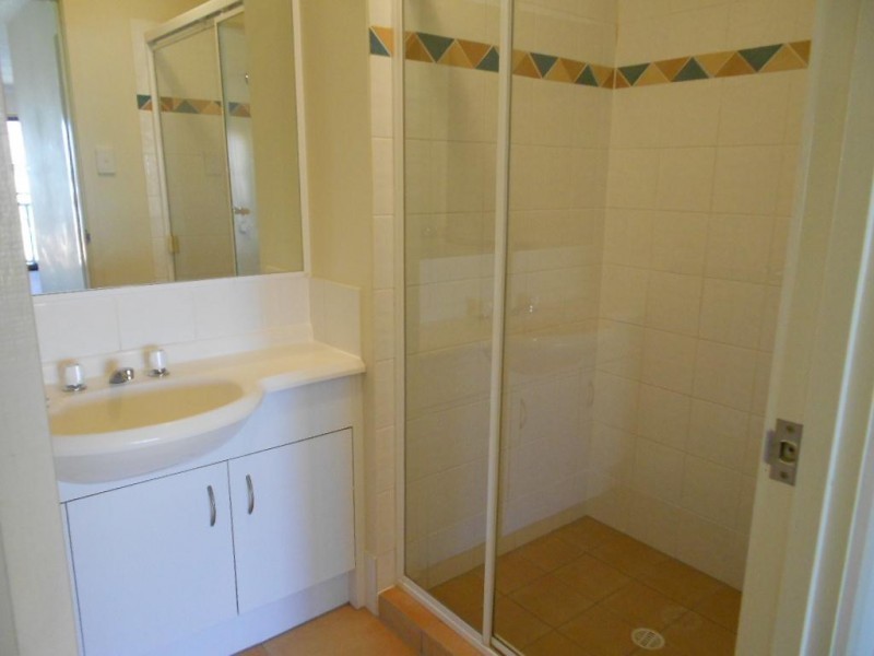 16-26 Waverley Street, Southport QLD 4215