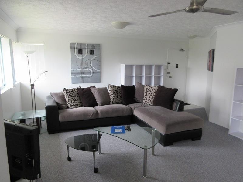 143-147 Graham St, Bilinga QLD 4225