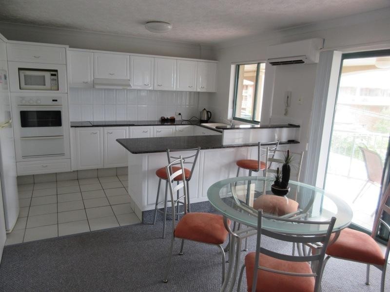 143-147 Graham St, Bilinga QLD 4225