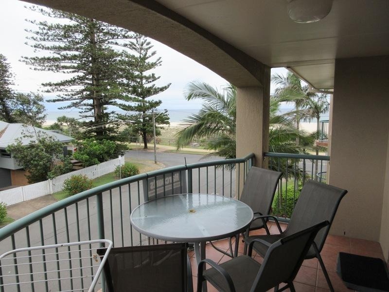 143-147 Graham St, Bilinga QLD 4225