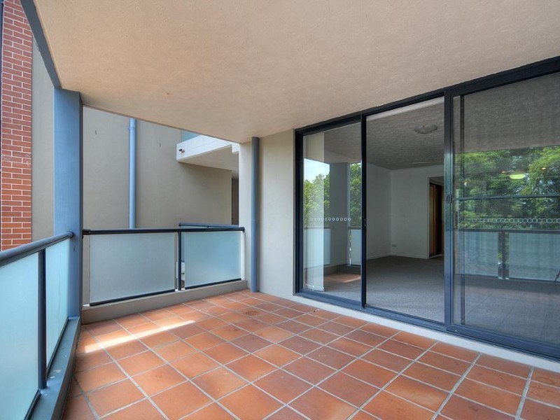 16/20-26 Illawong Street, Chevron Island QLD 4217