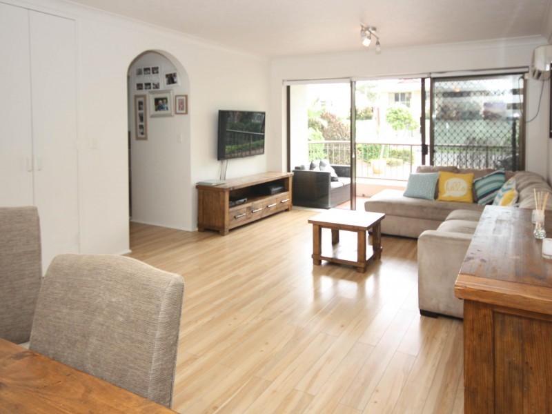 3/9 Bayview St, Runaway Bay QLD 4216