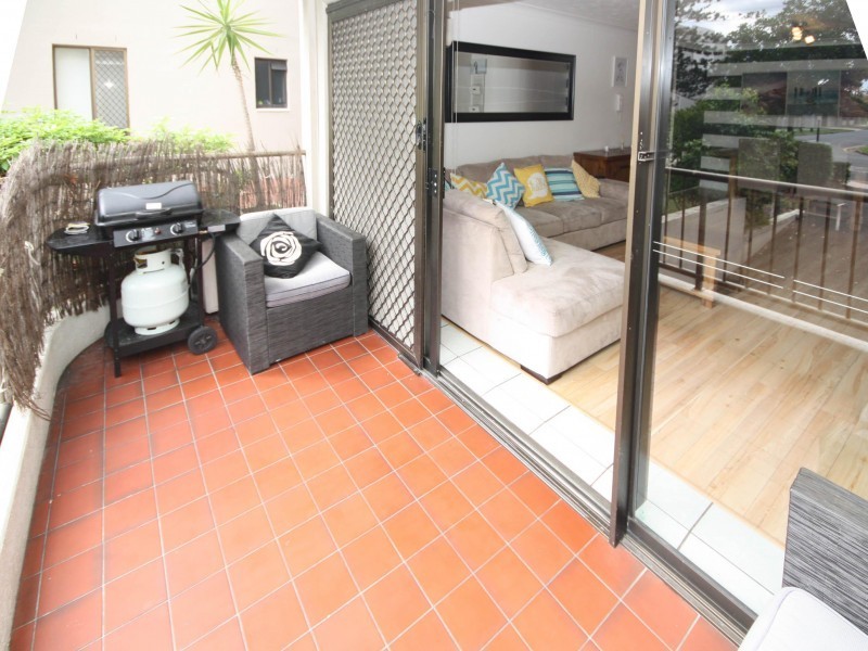 3/9 Bayview St, Runaway Bay QLD 4216