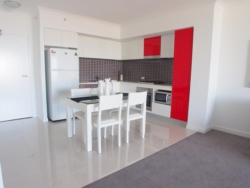 33203/9 Lawson Street, Southport QLD 4215