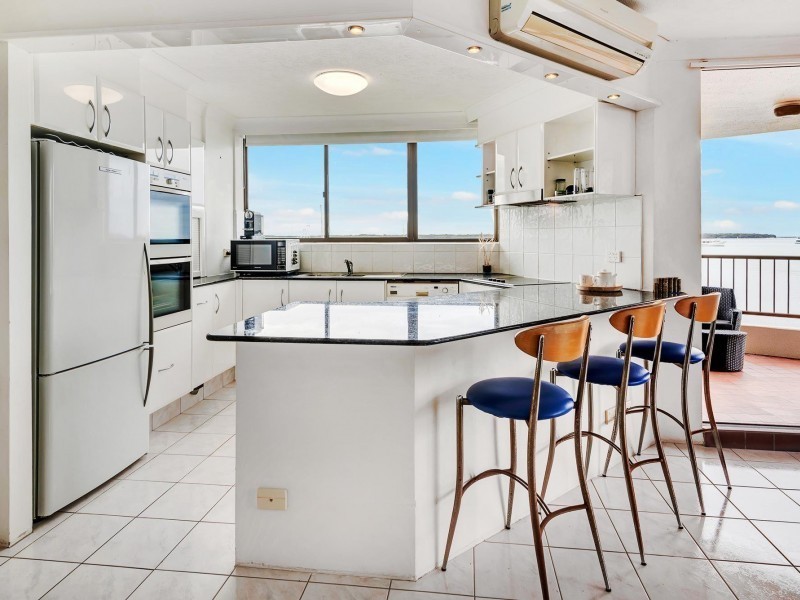 Apartment 27/9 Bayview Street, Runaway Bay QLD 4216