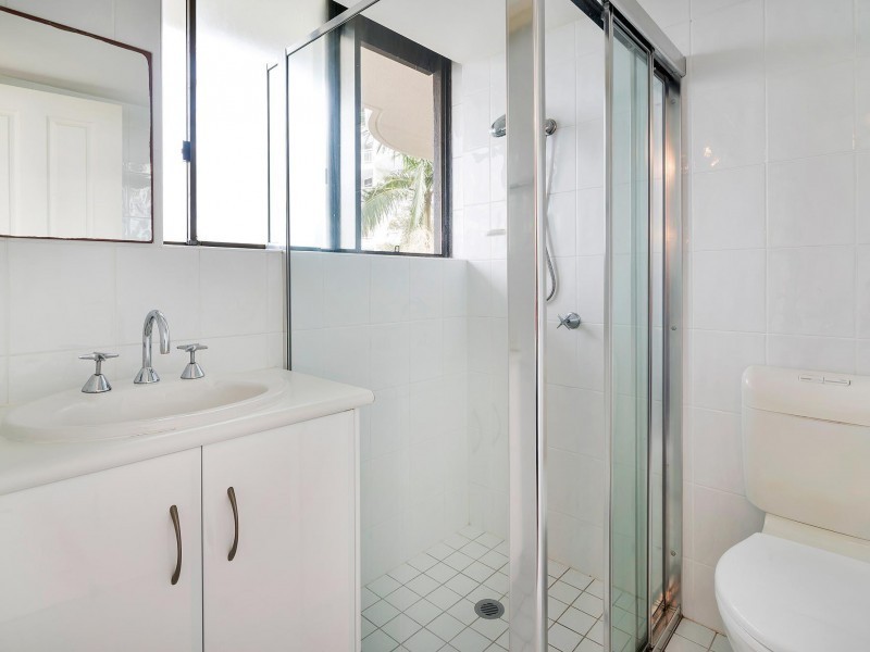 Apartment 27/9 Bayview Street, Runaway Bay QLD 4216