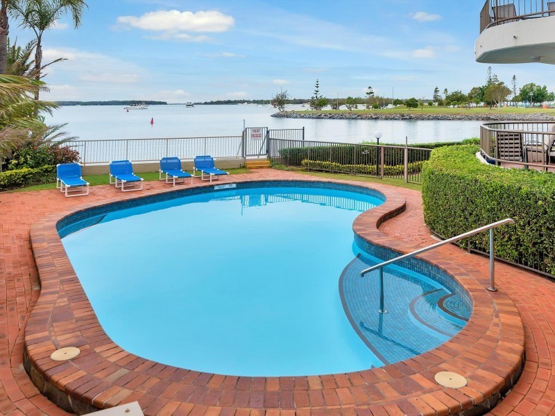 Apartment 27/9 Bayview Street, Runaway Bay QLD 4216