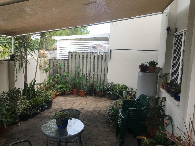 300 Cottesloe Drive, Mermaid Waters QLD 4218