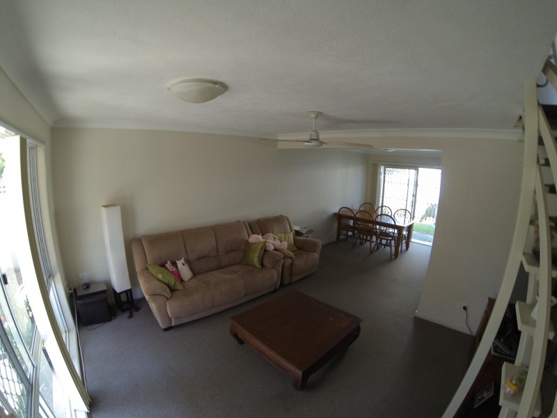 300 Cottesloe Drive, Mermaid Waters QLD 4218