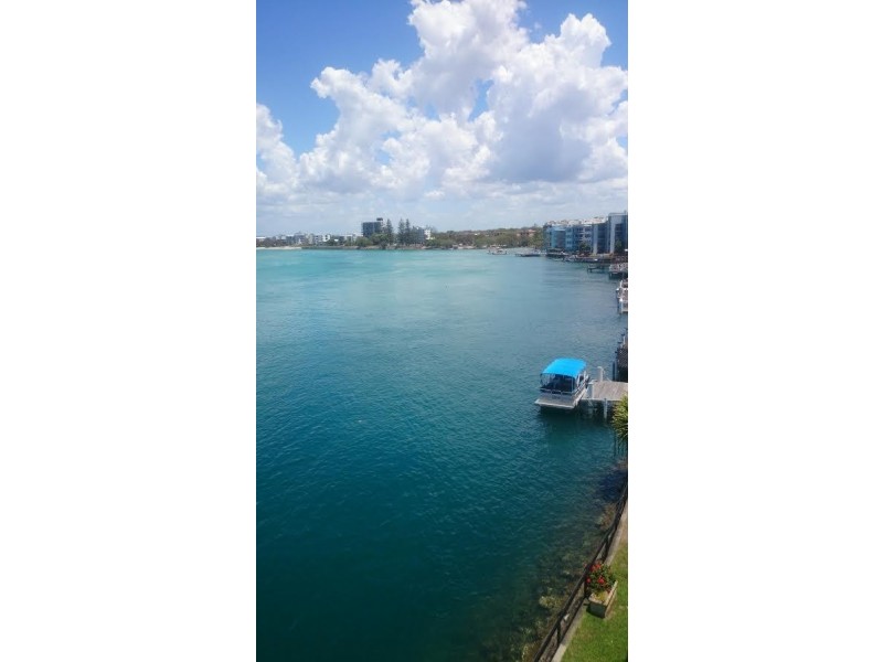 4 Tay Avenue, Caloundra QLD 4551