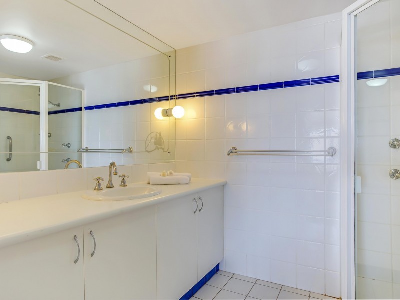 Apartment 74/45 Hayle Street, Burleigh Heads QLD 4220