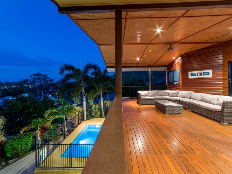 18 Abell Road, Cannonvale QLD 4802