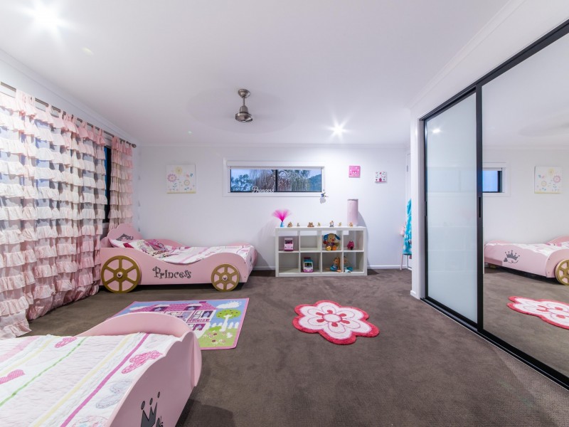 18 Abell Road, Cannonvale QLD 4802