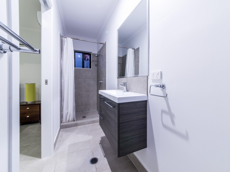 18 Abell Road, Cannonvale QLD 4802