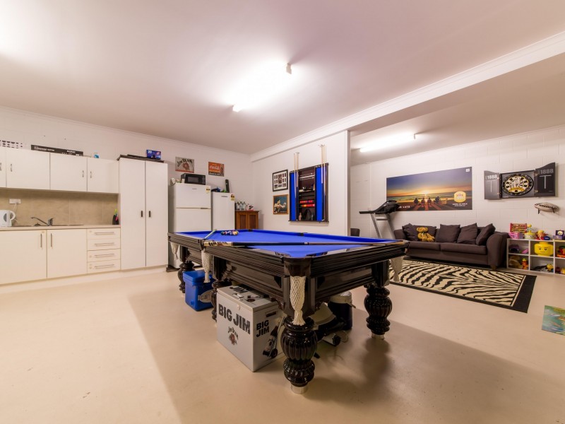 18 Abell Road, Cannonvale QLD 4802