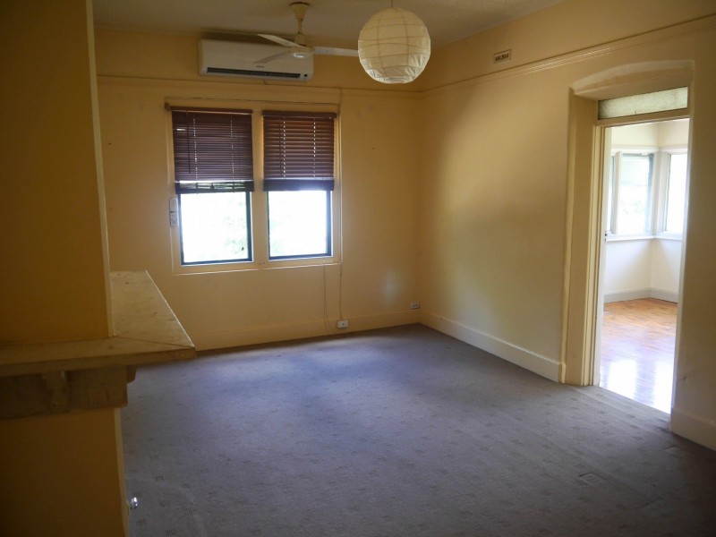 1 Whiteley Street, Wellington NSW 2820