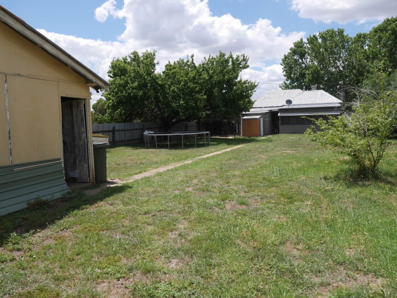 1 Whiteley Street, Wellington NSW 2820