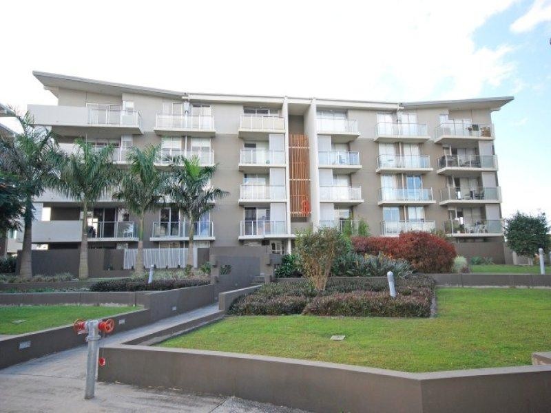 14 Executive Drive, Burleigh Waters QLD 4220