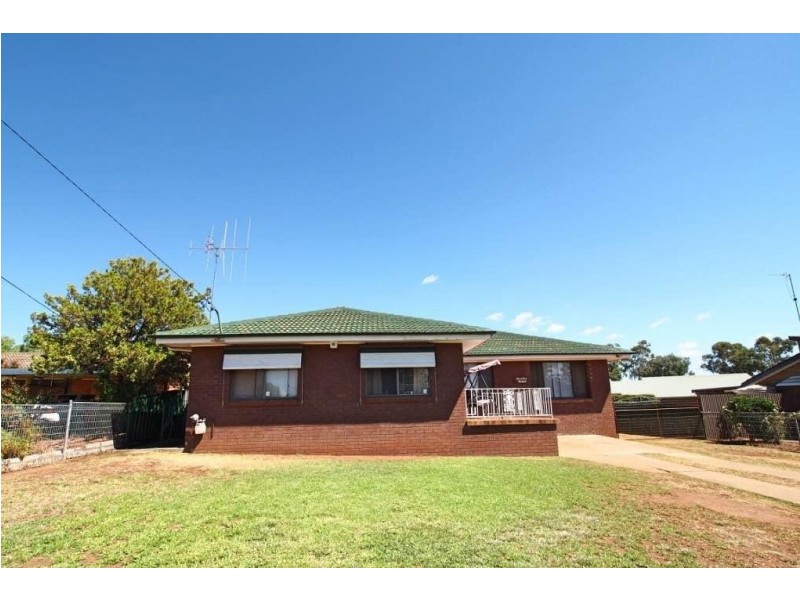 35 Marsh Street, Wellington NSW 2820