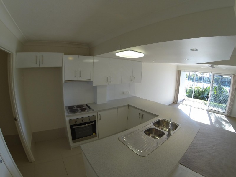 Unit 37/300 cottesloe, Mermaid Waters QLD 4218