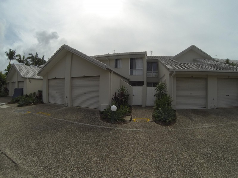 Unit 37/300 cottesloe, Mermaid Waters QLD 4218