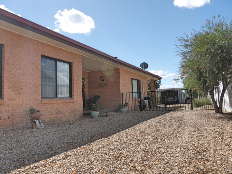 66 Montefiores Sreeet, Montefiores NSW 2820