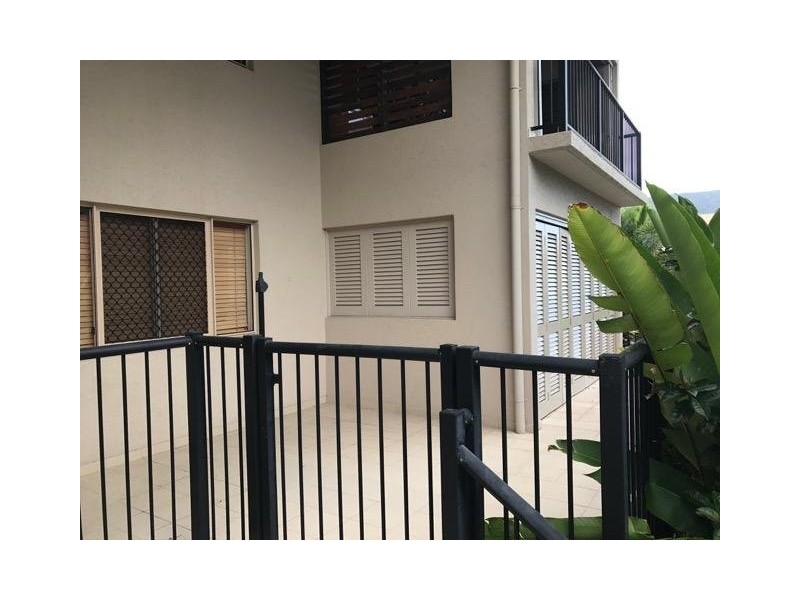304/55-57 Clifton Road, Clifton Beach QLD 4879