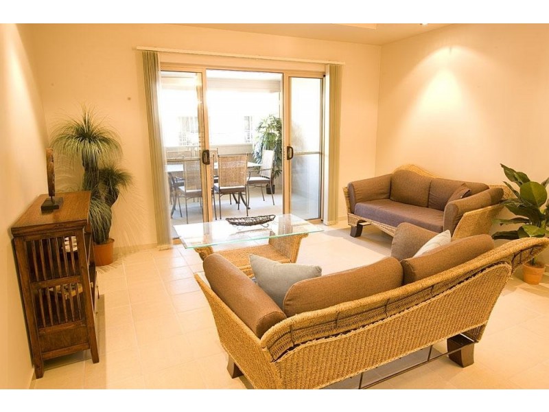 304/55-57 Clifton Road, Clifton Beach QLD 4879