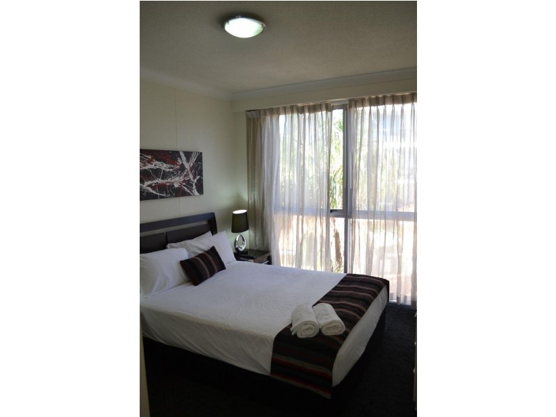 23 Ferny Ave, Surfers Paradise QLD 4217