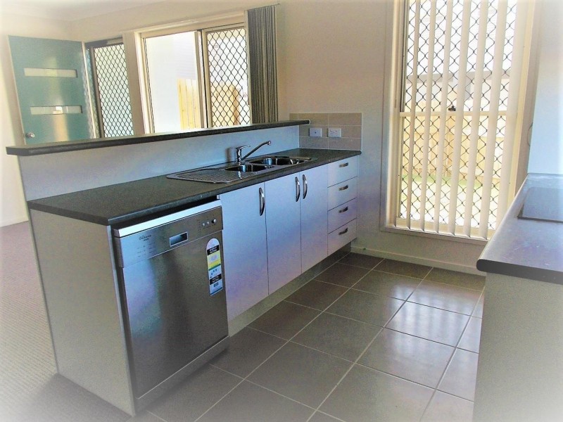 71 Stanley Street, Strathpine QLD 4500