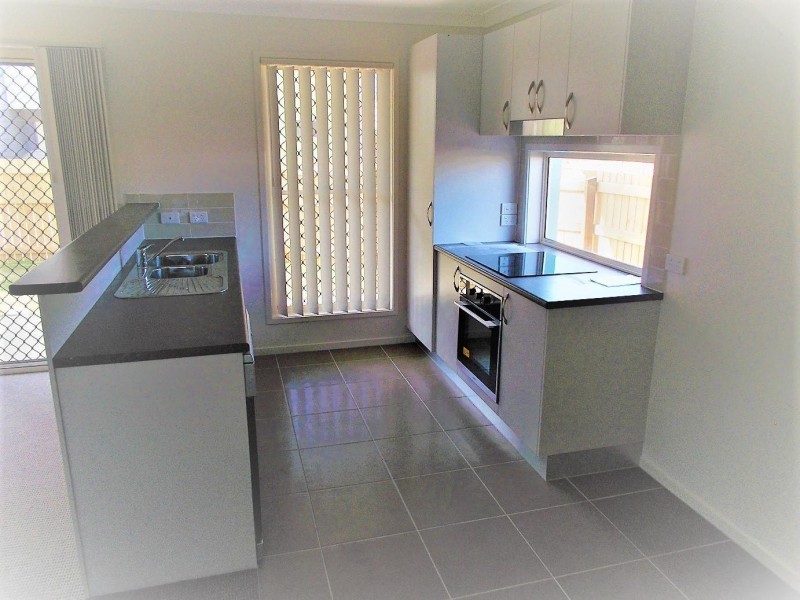 71 Stanley Street, Strathpine QLD 4500