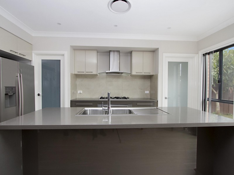 27 Chelsea Road, Canley Heights NSW 2166