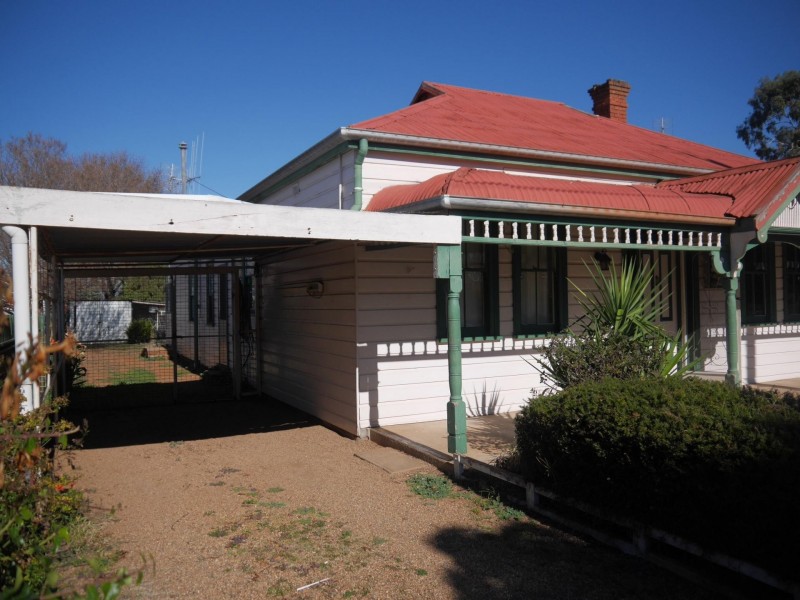 85 Warne Street, Wellington NSW 2820