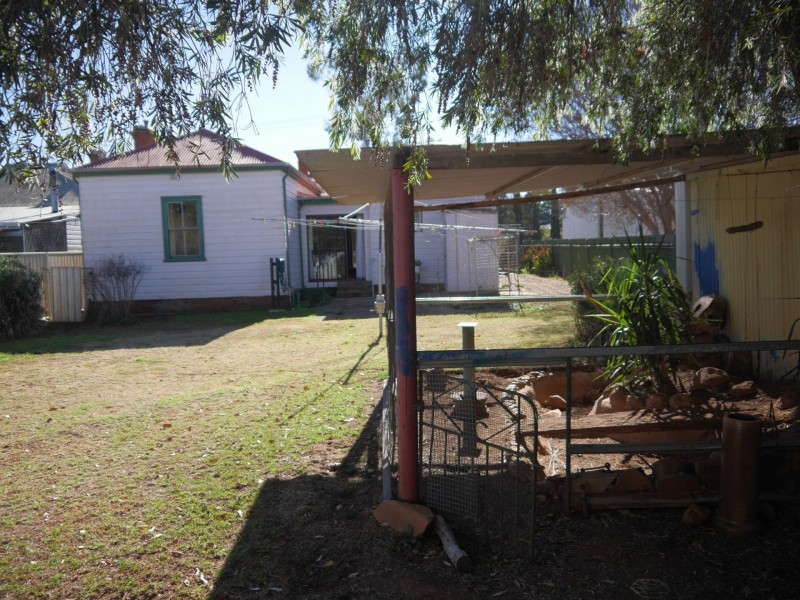 85 Warne Street, Wellington NSW 2820