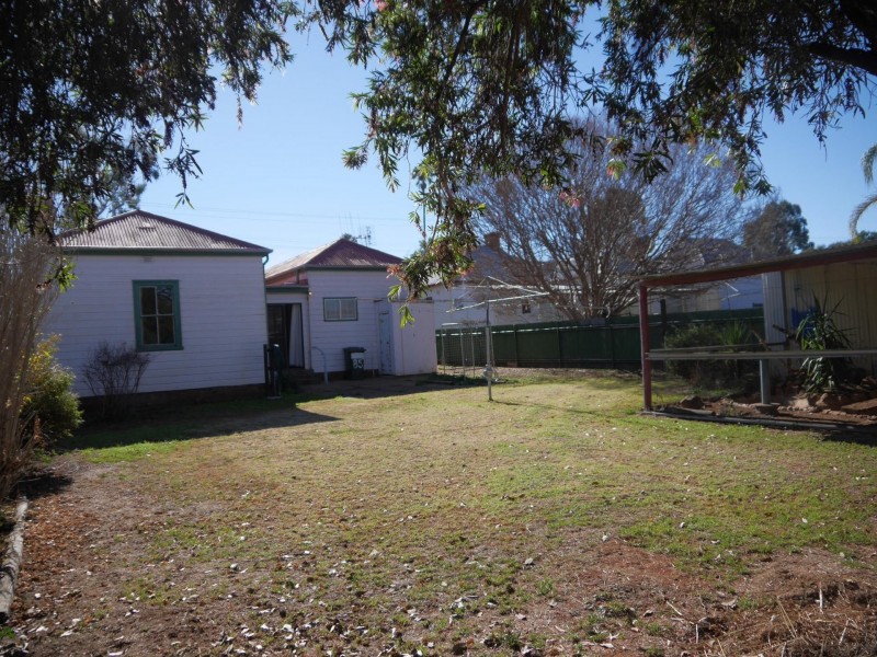 85 Warne Street, Wellington NSW 2820