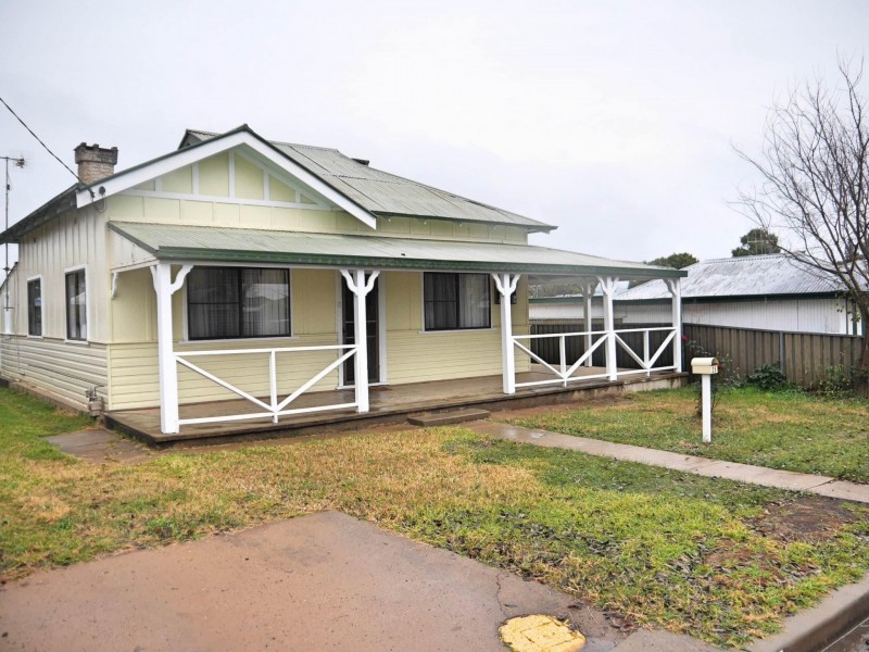 25 Clive Street, Wellington NSW 2820