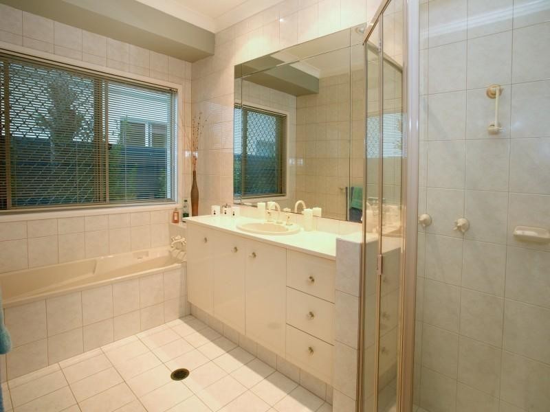 40 Cotlew St East, Southport QLD 4215