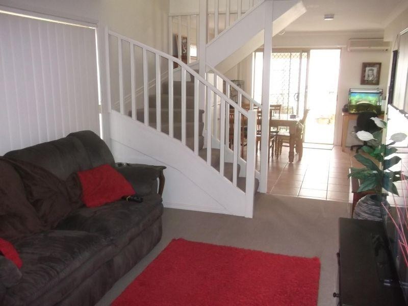 6 Samanthas Way, Slacks Creek QLD 4127