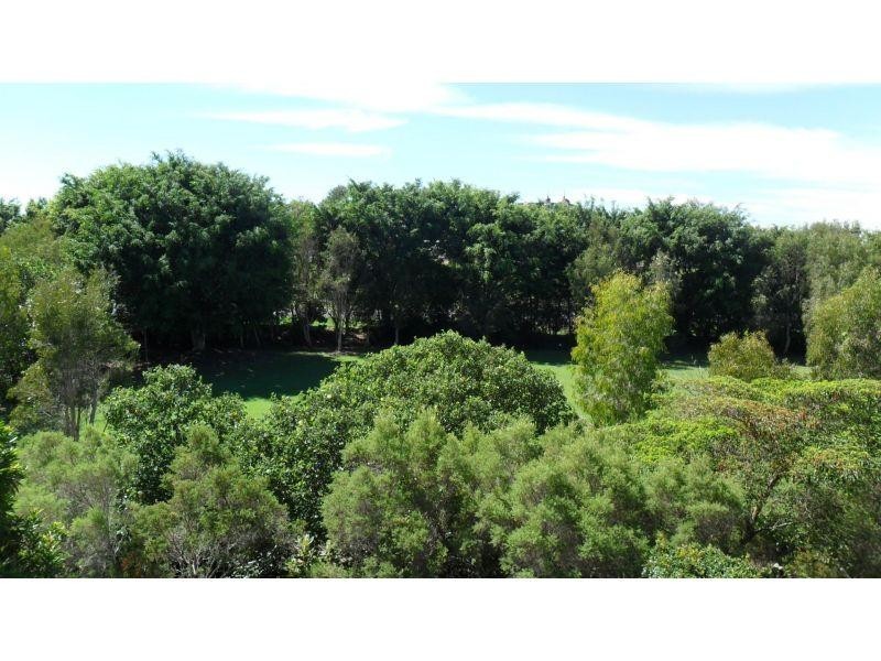 1 The Vistas Drive, Carrara QLD 4211