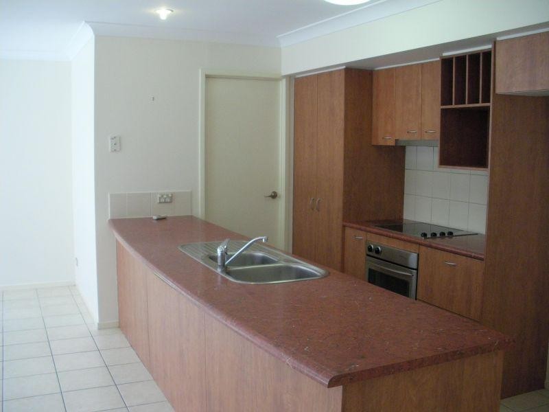 44/302 Christine Avenue, Varsity Lakes QLD 4227